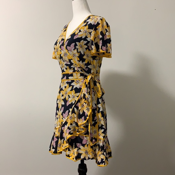 Cinq á Sept Navy Floral Silk Wrap Dress - Picture 2 of 9